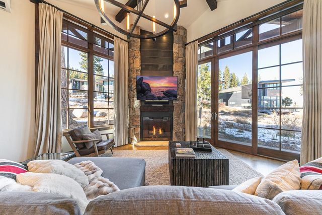 14479 Home Run Trl Unit 8, Truckee, CA 96161