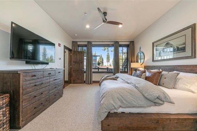 14479 Home Run Trl Unit 8, Truckee, CA 96161