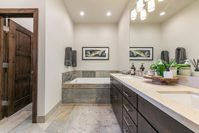 14479 Home Run Trl Unit 8, Truckee, CA 96161