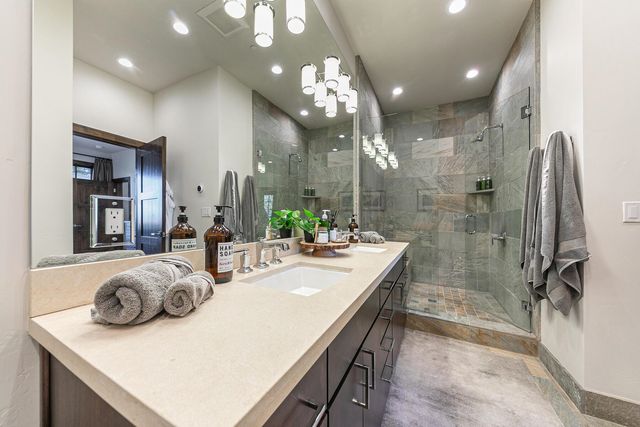 14479 Home Run Trl Unit 8, Truckee, CA 96161