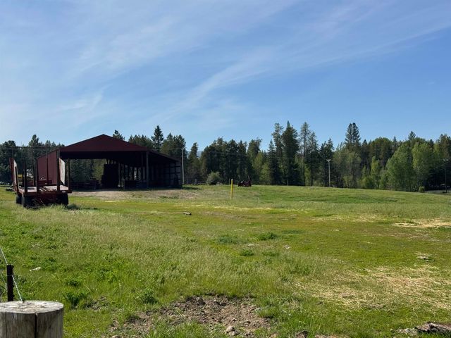 29210 N Spotted Rd, Deer Park, WA 99006