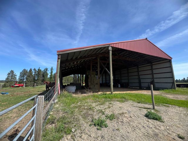 29210 N Spotted Rd, Deer Park, WA 99006