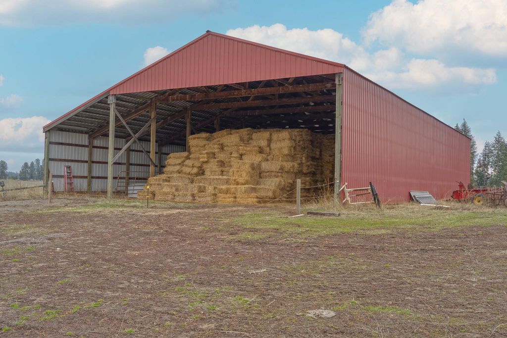 29210 N Spotted Rd, Deer Park, WA 99006