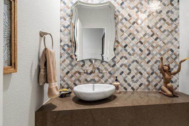 109 Rain Bird Circle, Palm Desert, CA 92211