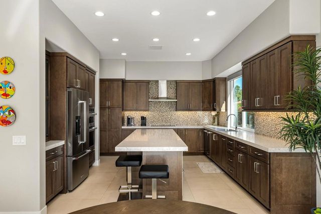 109 Rain Bird Circle, Palm Desert, CA 92211