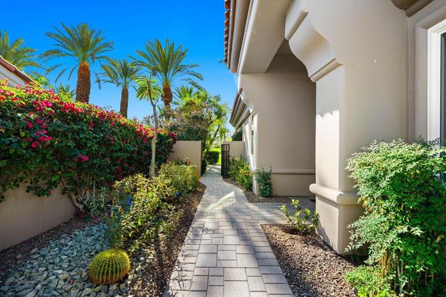 109 Rain Bird Circle, Palm Desert, CA 92211