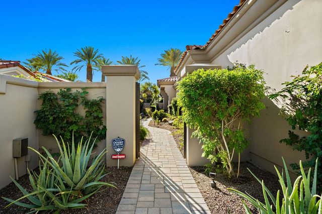 109 Rain Bird Circle, Palm Desert, CA 92211
