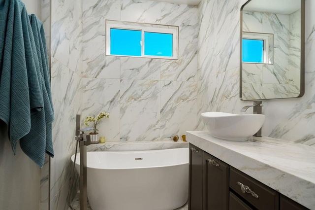 109 Rain Bird Circle, Palm Desert, CA 92211