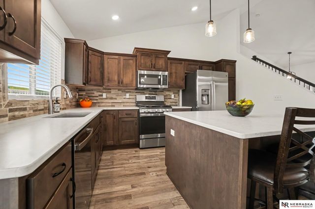 17601 Palisades Drive, Omaha, NE 68136