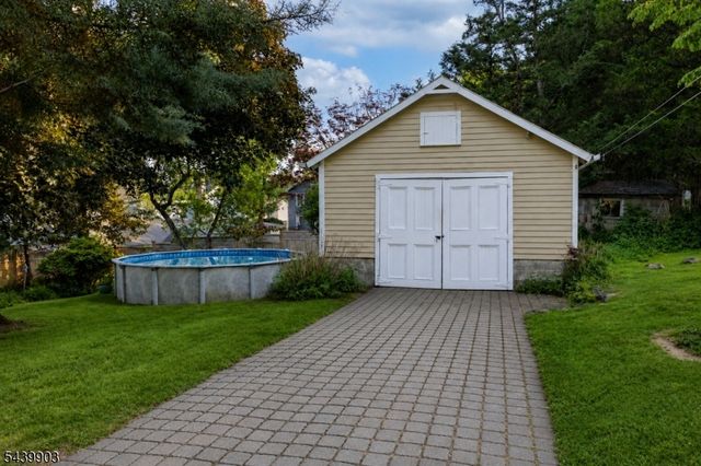 110 Vail St, Hackettstown Town, NJ 07840
