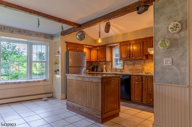 110 Vail St, Hackettstown Town, NJ 07840