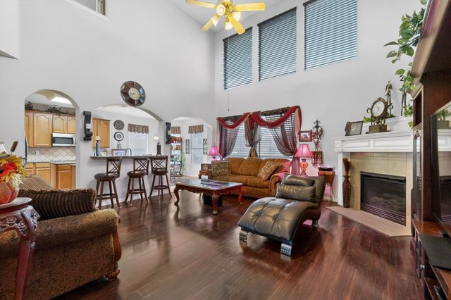 232 Wellington Drive, Desoto, TX 75115