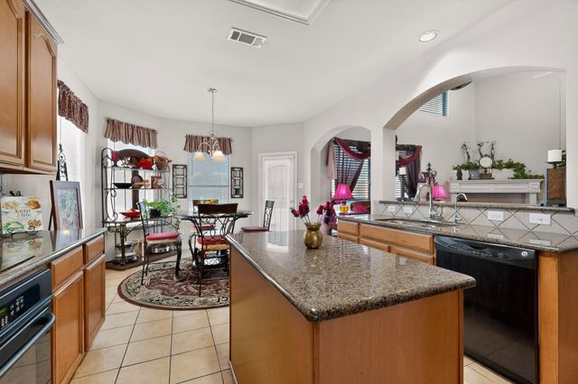 232 Wellington Drive, Desoto, TX 75115