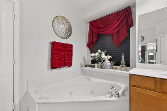 232 Wellington Drive, Desoto, TX 75115