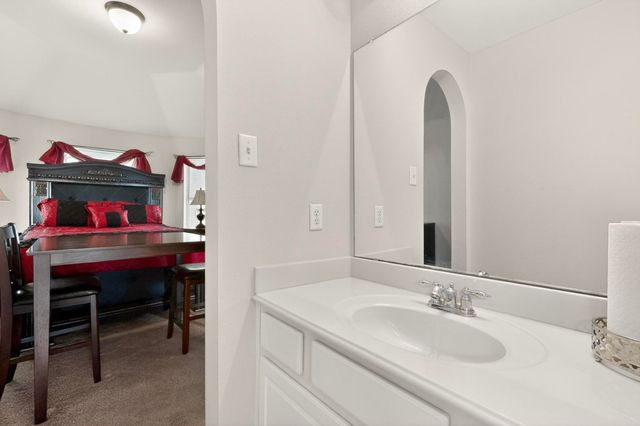 232 Wellington Drive, Desoto, TX 75115