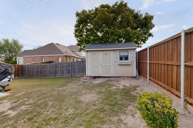 232 Wellington Drive, Desoto, TX 75115