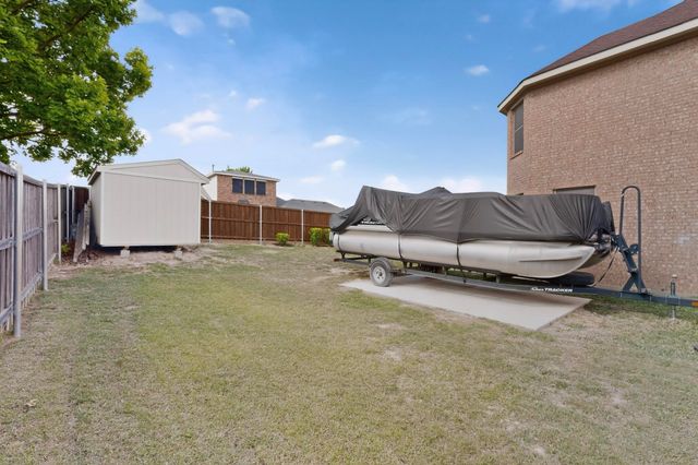 232 Wellington Drive, Desoto, TX 75115