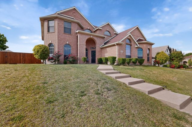 232 Wellington Drive, Desoto, TX 75115