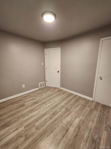 18027 Moenart Street, Detroit, MI 48234