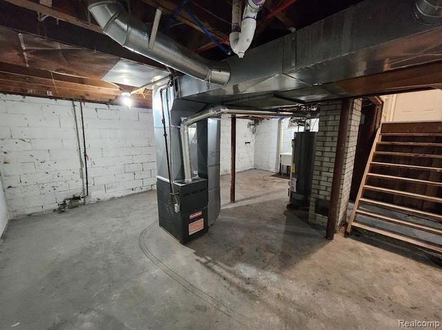 18027 Moenart Street, Detroit, MI 48234