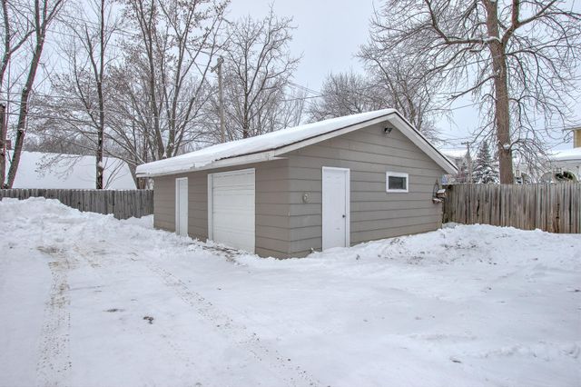 337 Union Street S, Mora, MN 55051