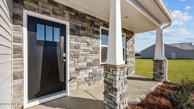 1866 Branson Court, Farmville, NC 27828