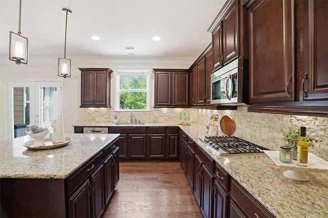 2810 Apremont Drive, Cumming, GA 30041