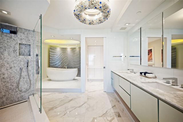 19101 NE 36th Court 2912, Aventura, FL 33180