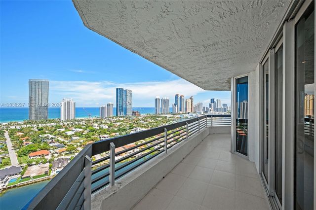 19101 NE 36th Court 2912, Aventura, FL 33180
