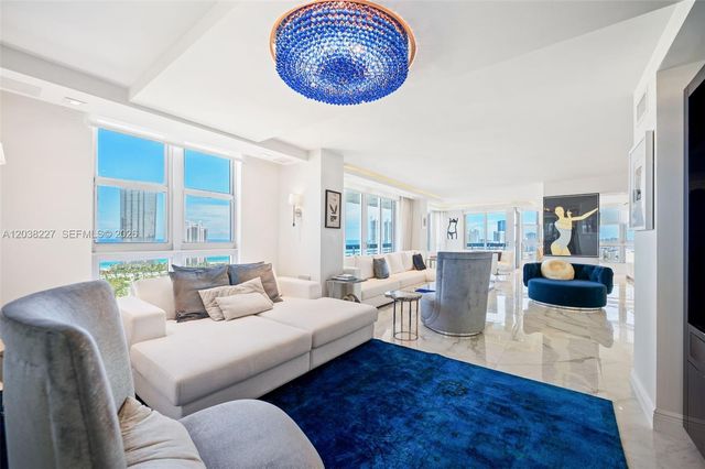 19101 NE 36th Court 2912, Aventura, FL 33180