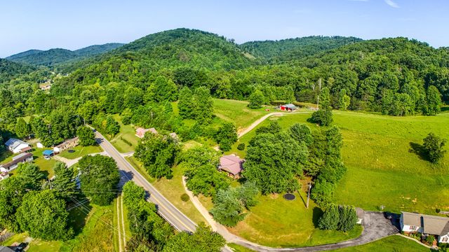 4887 KY-11, Cannon, KY 40923