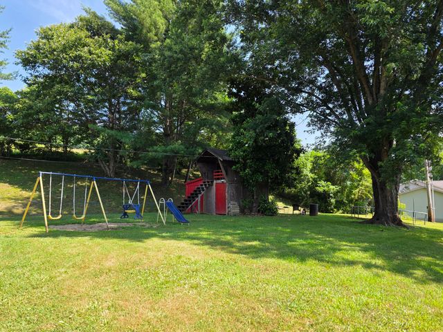 4887 KY-11, Cannon, KY 40923