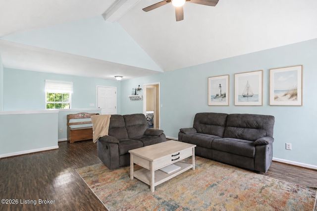94 Willowbrook Ct, Fisherville, KY 40023
