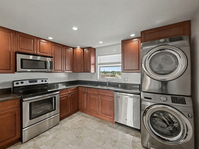 801 Lake Shore Drive 502, Lake Park, FL 33403