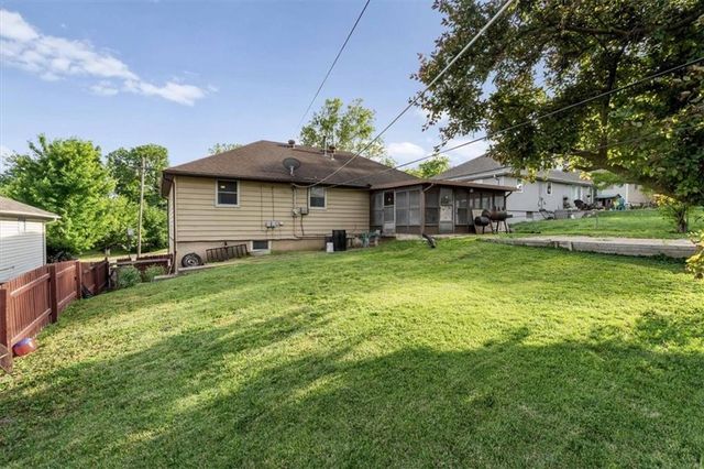 1912 Shearer Road, Kansas City, KS 66106