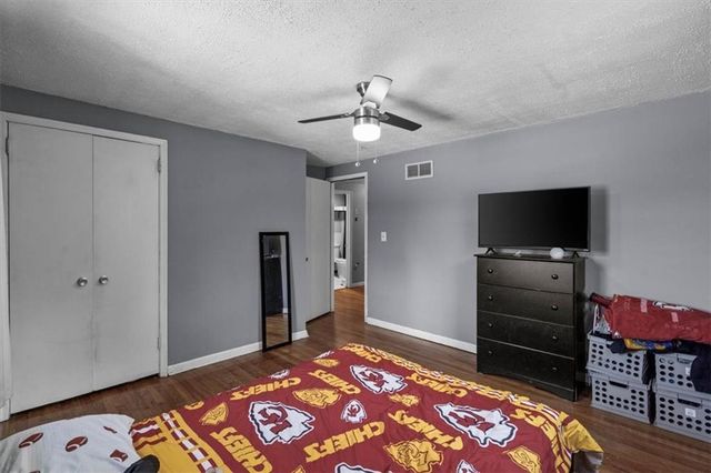 1912 Shearer Road, Kansas City, KS 66106