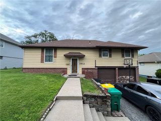 1912 Shearer Road, Kansas City, KS 66106