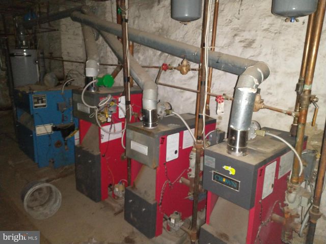 840 N 63RD ST, Philadelphia, PA 19151