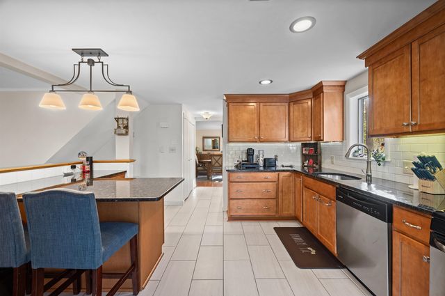 9 Garrison Lane, Madbury, NH 03823