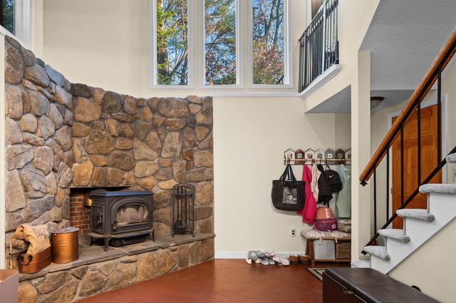 9 Garrison Lane, Madbury, NH 03823