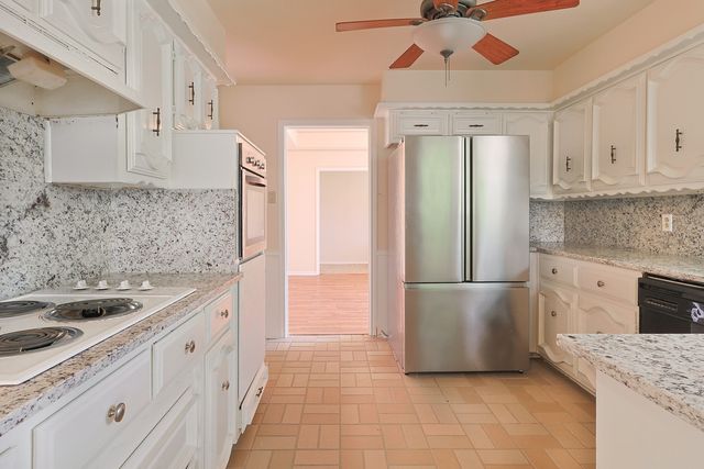 6809 Fawn Valley Place, Rowlett, TX 75089
