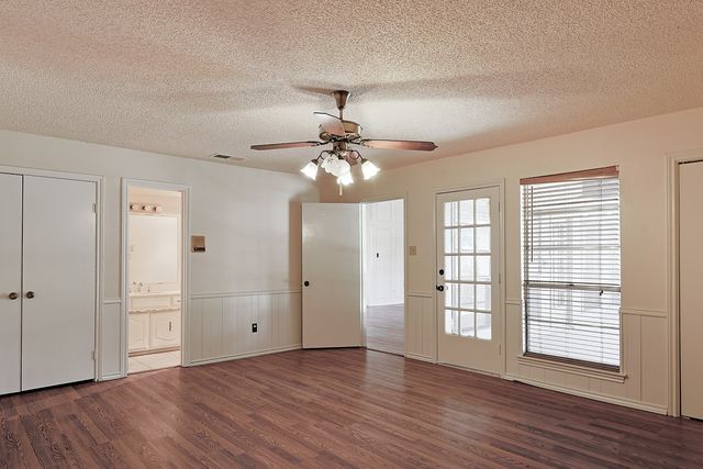 6809 Fawn Valley Place, Rowlett, TX 75089