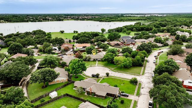 6809 Fawn Valley Place, Rowlett, TX 75089