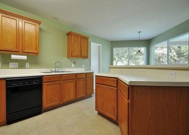 6150 Jumano LN, Austin, TX 78749