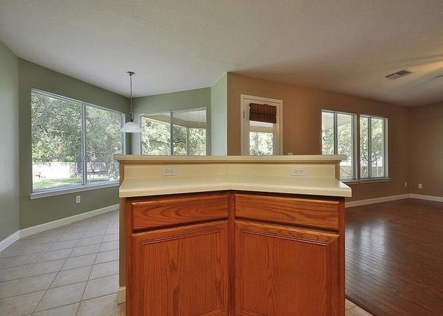 6150 Jumano LN, Austin, TX 78749