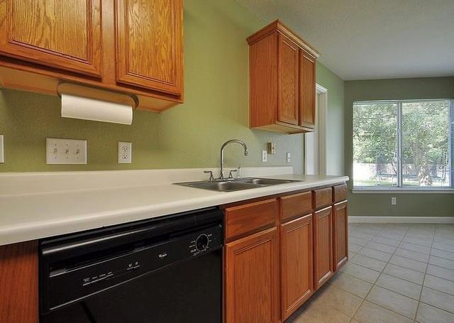 6150 Jumano LN, Austin, TX 78749