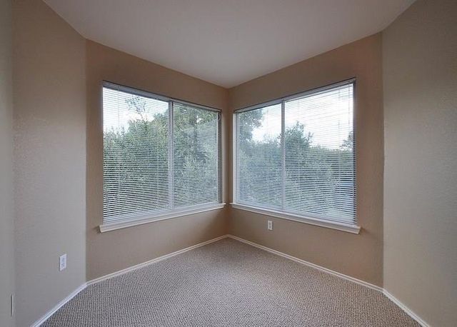 6150 Jumano LN, Austin, TX 78749