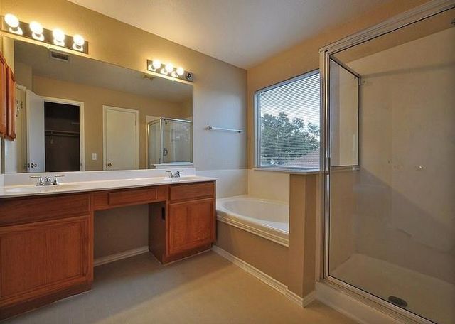 6150 Jumano LN, Austin, TX 78749