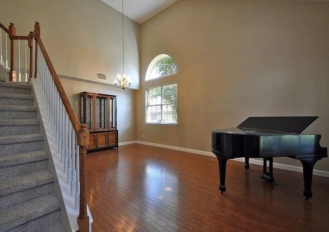 6150 Jumano LN, Austin, TX 78749