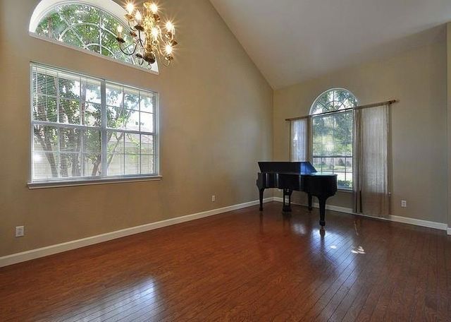 6150 Jumano LN, Austin, TX 78749